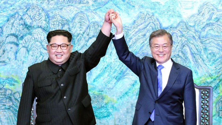 North Korean leader Kim Jong Un and South Korean President Moon Jae-in.
