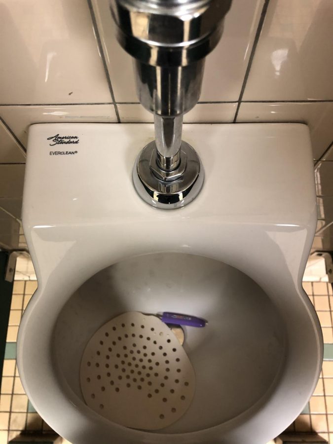 Vaping product found in urinal in lower 4000 wing boys bathroom.