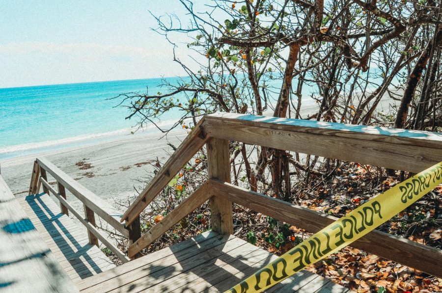 Jupiter Beach is closed to visitors during COVID-19 pandemic (1 April)