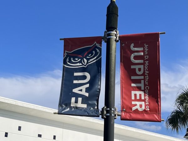 Banner at FAU Jupiter Campus